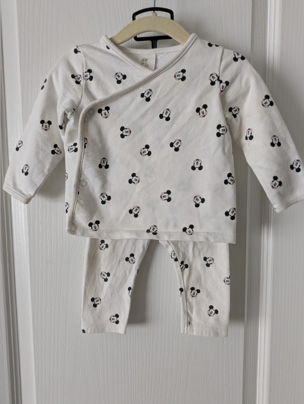 H&M X Disney Mickey Print Baby Set 6-9M